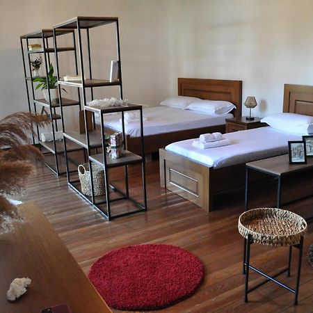 Timber Guest House Berat Esterno foto
