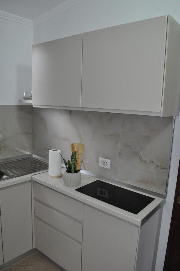 Timber Guest House Berat Esterno foto